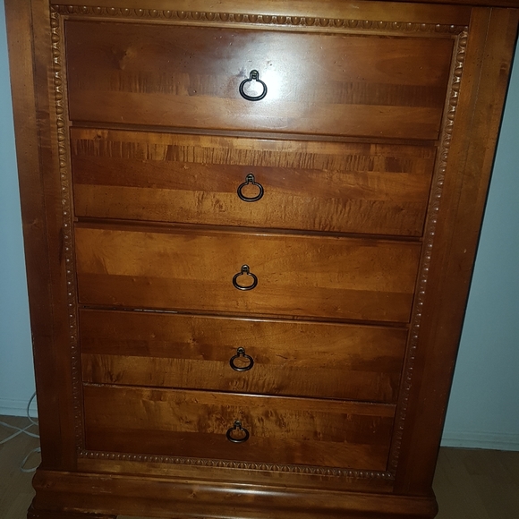 Bedroom Set - Picture 3 of 4